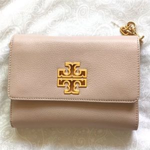 NWT Tory Burch Britten Chain Wallet